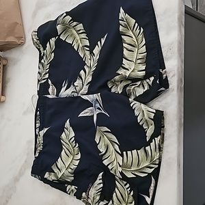 Hibiscus mens trunks